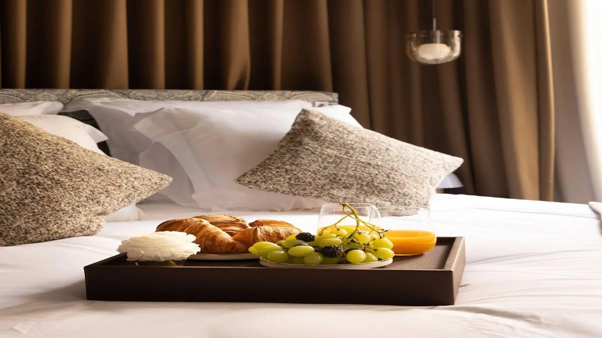 Palais Bourbon Hotel - Room 23 - 2P - Invalides Paris 0*,  France